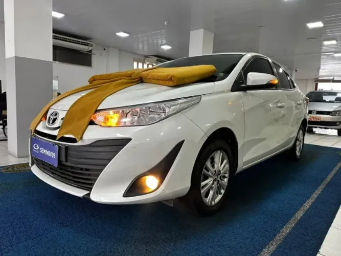Toyota Yaris XL Sedan 1.5 Flex 16V 4P Aut. 2019