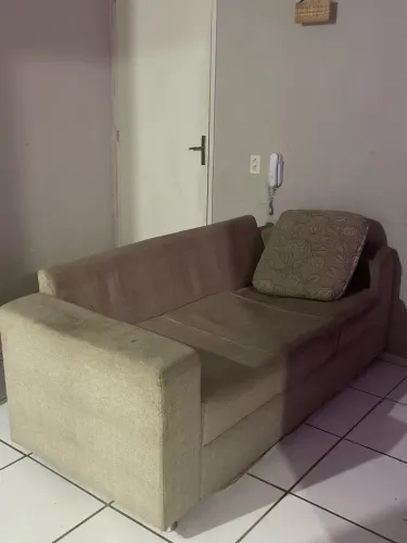 Sofá 3 lugares + almofada 