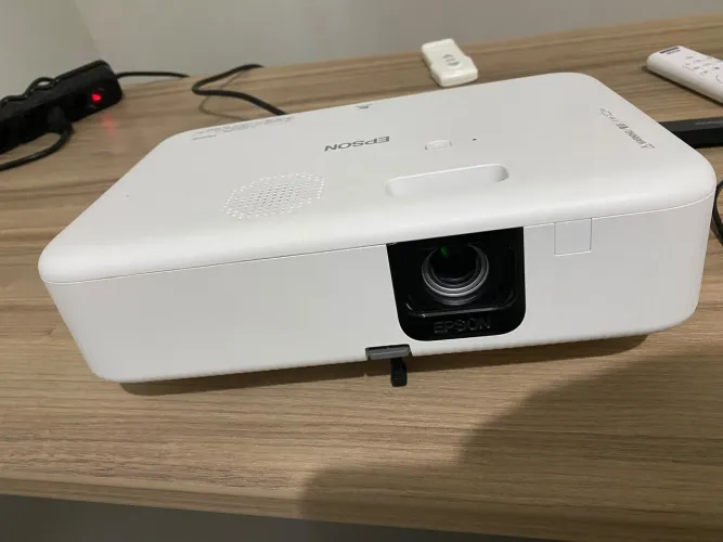 Projetor Epson CO-FH02 Full HD / Portátil