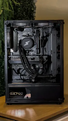 PC Gamer - Maxsun