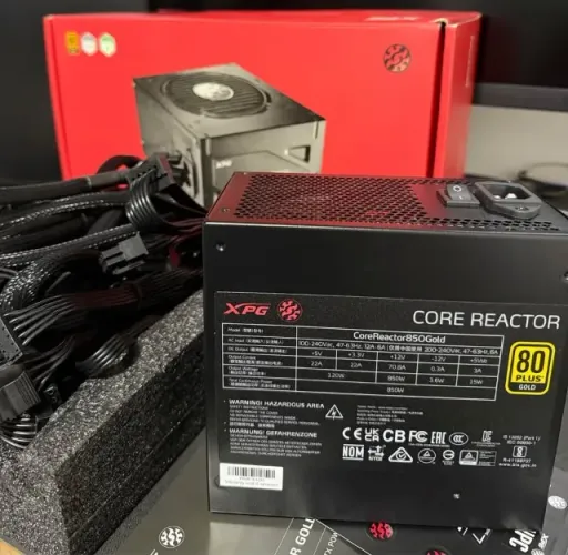 Fonte XPG 850w Core Reactor - apenas 1 ano de uso