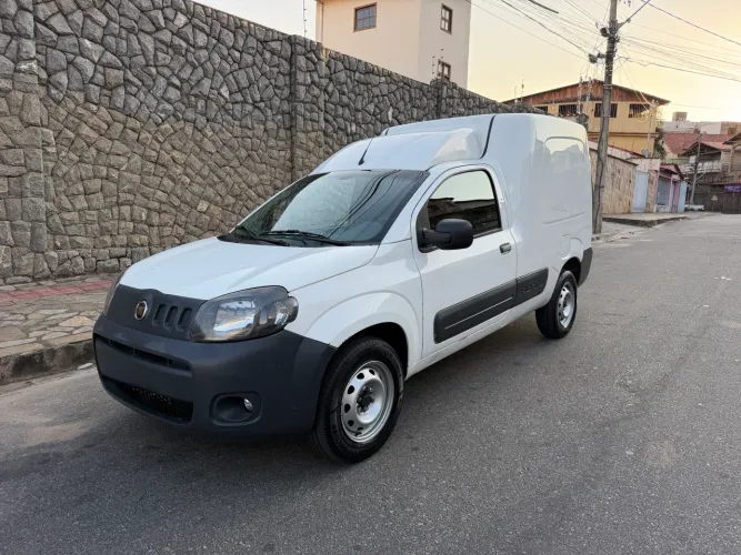 Fiat Fiorino Furgão Work. Hard 1.4 Flex 8V 2P 2019