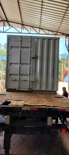 Contêiner para deposito de obra