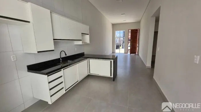 Casa com 3 dormitórios para alugar, 97 m² por R$ 3.800,00/mês - Malvinas - Campina Grande/