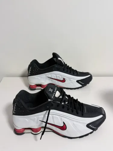 Tênis Nike shox NZ original TAM 42 pouquíssimo usado 
