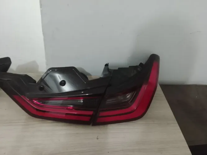 Lanternas Lado direto de honda city Hatch 2023