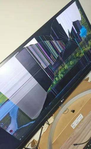 Monitor LG Ultrawide 29" Quebrado Para Peças