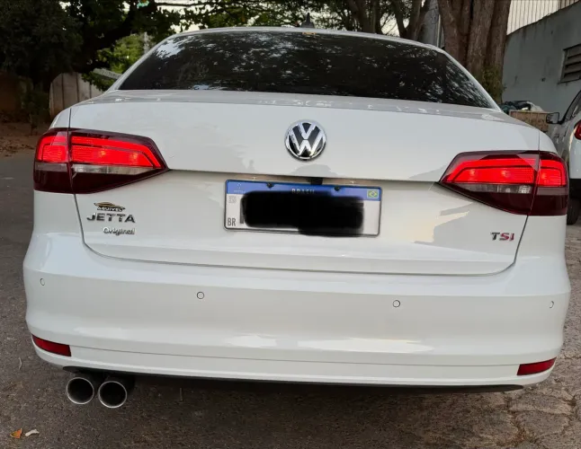 Volkswagen Jetta Comfortline 1.4 TSI 16V 4P Aut. 2018