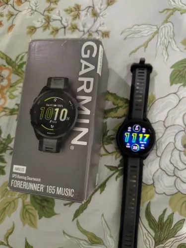 Forerunner 165 músic