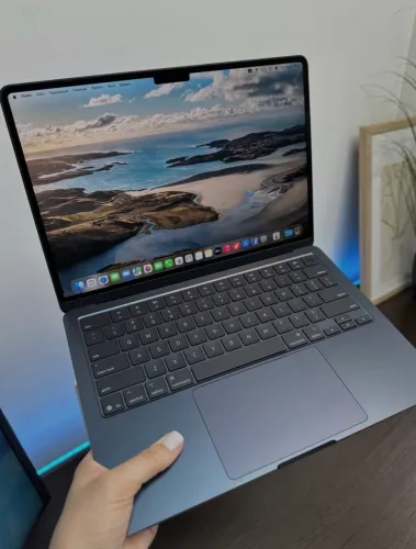 MacBook Air M4 16Gb/256GB 15.3 pol preto - Novo/Lacrado