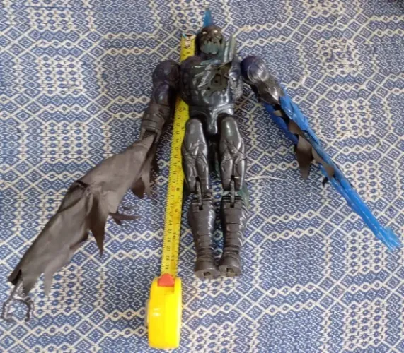 Boneco Extroyer Águia Noturna Max Steel
