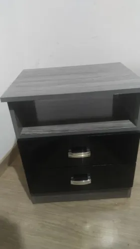 Criado mudo MDP 2 Gavetas e Nicho - R$80,00
