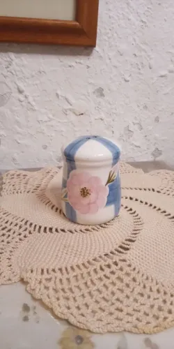 Paliteiro estilo víntage em ceråmica esmaltada com 7cms altura