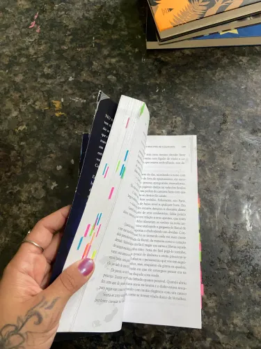 Livro A menina mias fria de coldtown 
