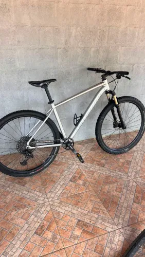 Bicicleta Specialized Rockhopper expert