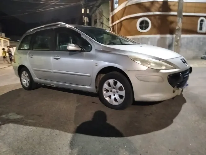 Peugeot 307 SW Allure 2.0 16V 5P Aut. 2008
