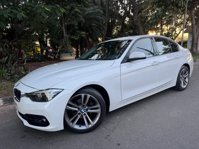 BMW 320I A Modern/sport TB 2.0/a.flex 16V 4P 2018