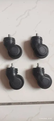 Pezinho de malas.