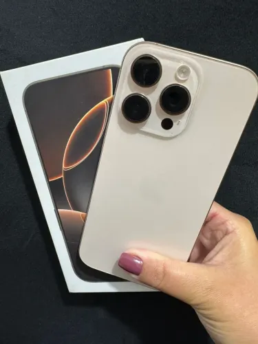 Iphone 16 Pro 256 GB Desert