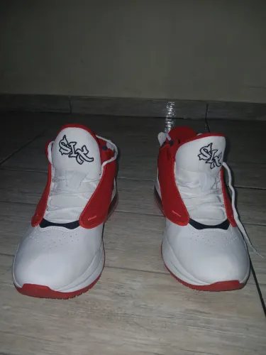Tênis Esportivo Moderno, Branco e Vermelho n°44