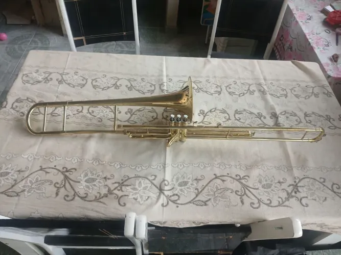 Trombone em sib Nyork 