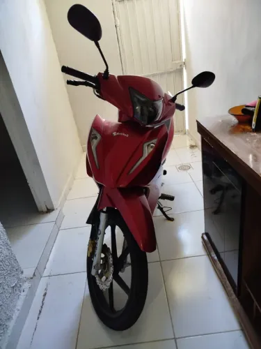 Avelloz 125 - Quase zero, menos de mil KM. 2026