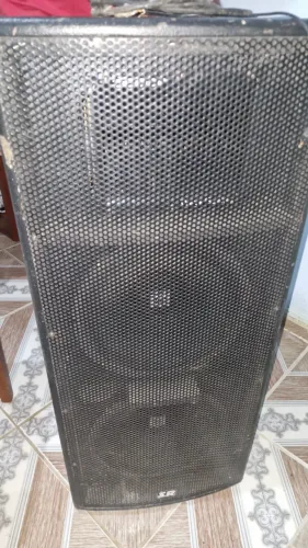 Caixa alta ativo com dois fones JBL
