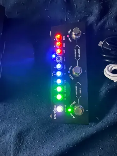 Pedaleira de guitarra Cube Baby Cuvave