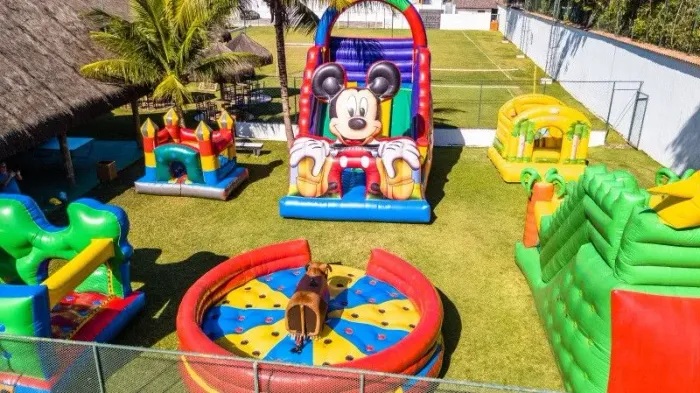 ?ALUGUEL DE BRINQUEDOS INFLÁVEIS PARA FESTAS ?