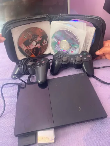 Vendo vídeo game PlayStation 2