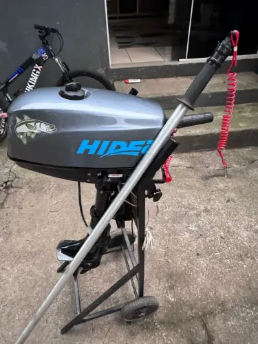 Motor HIDEA 4HP muito novo , pouco uso, com nota fiscal