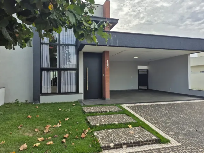 Casa em Condomínio Jatobá em Hortolândia com 2 suítes área gourmet e móveis panejados , ar