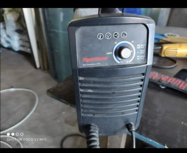 Corte plasma manual hypertherm 