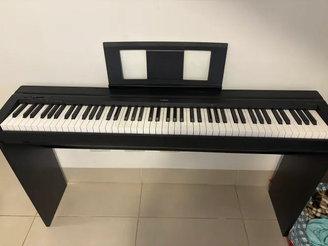 Teclado YAMAHA usado 5 vezes