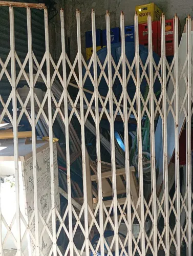 Portão de ferro Sanfonado 2m