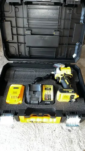 Chave Impacto 1/4 Hex 18V Bevvolt 1 Bateria 5Ah Carregador DCB112 Maleta Parafusadeira