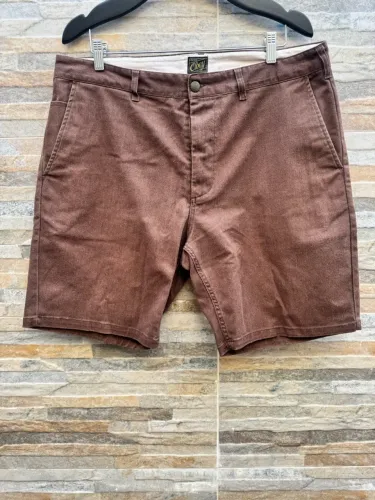 Shorts Obey