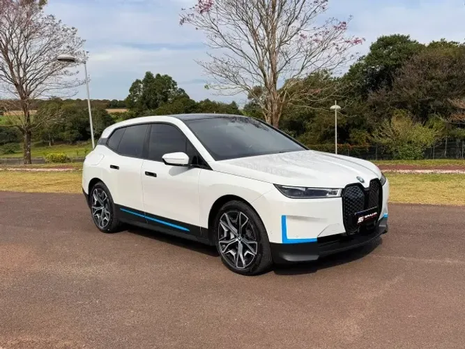 BMW IX XDrive 40 Aut. (elétrico) 2023