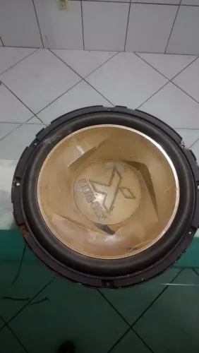 Caixa de som subwoofer 12