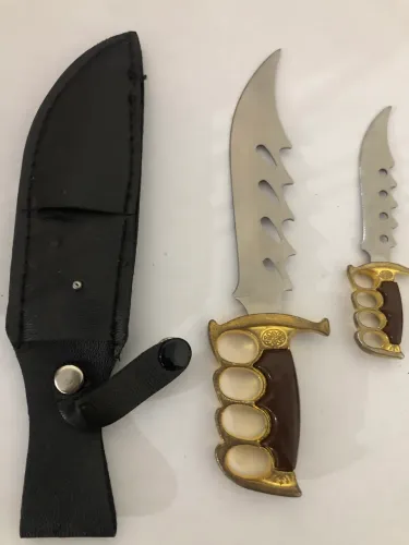 Conjunto de facas colecionáveis 