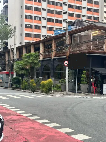 Conjunto comercial para venda em Vila Uberabinha, 400m²