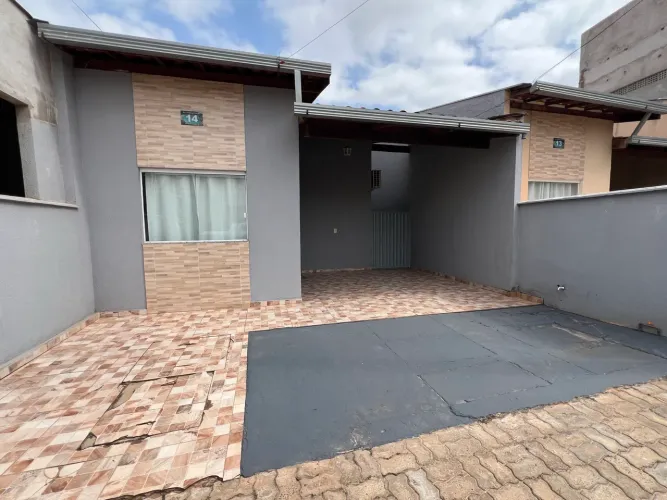 Casa em condomínio mobiliada