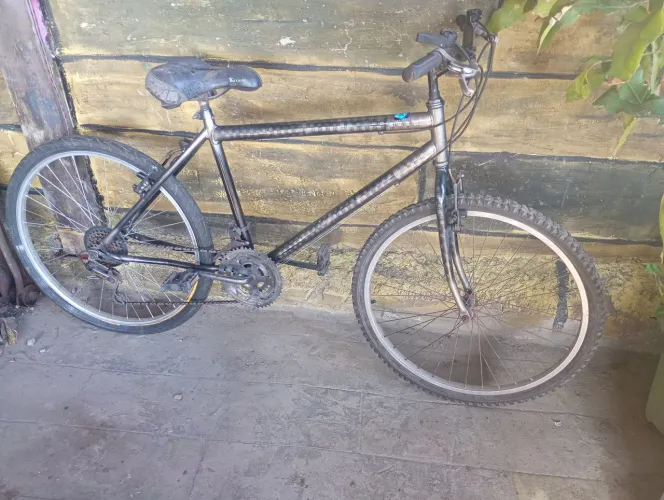 Bicicleta Caloi aro 26 18 marchas