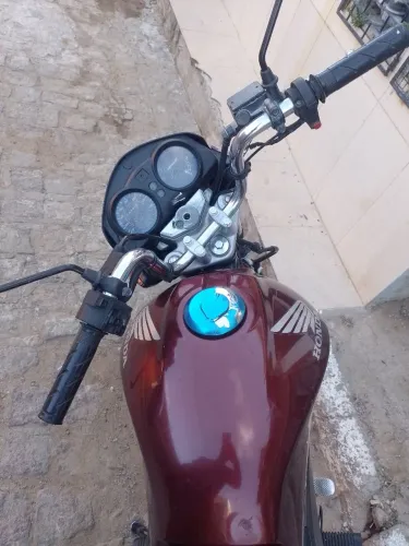 Vendo 150 cara de gato file ou troco em algo do meu interesse dispenso curiosos 