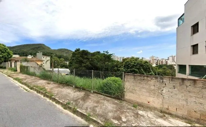 Terreno com 322 m2 a venda no bairro Estoril na cidade de Belo Horizonte
