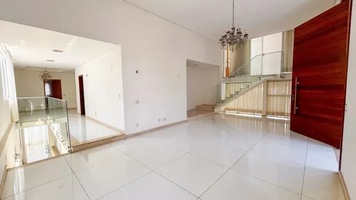 Sobrado de Alto Padrão  Alphaville Araguaia, Goiânia