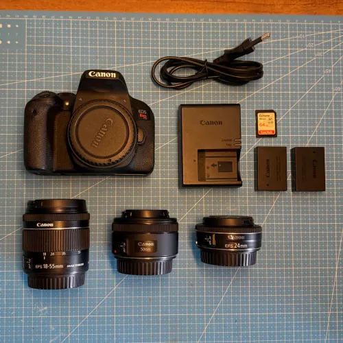 Câmera Canon T7i + 3 Lentes
