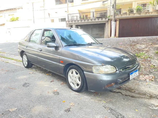 Ford Escort GLX 1.8i 16V 4P 1999