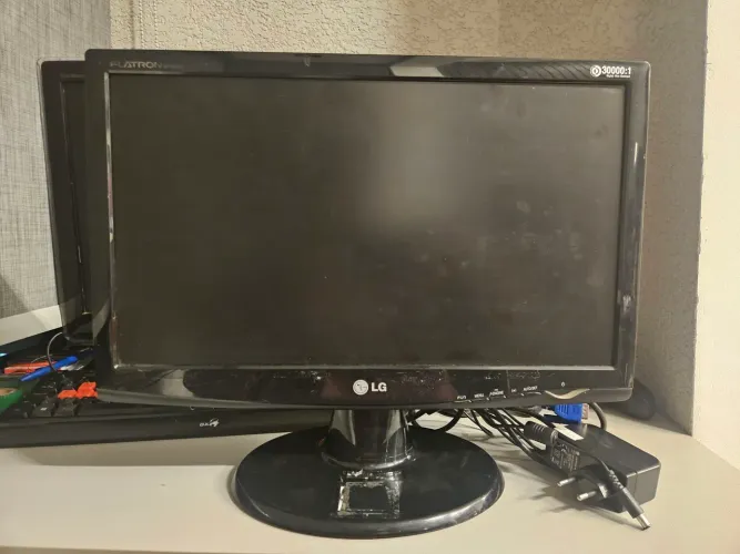 Monitor LG Flatron W1943c 18,5"