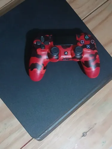 Ps4 Slim 1 tera, 1 controle, mais 2 jogos.